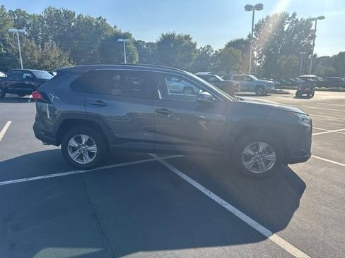 Used 2025 Toyota RAV4 XLE AWD/4WD image 2