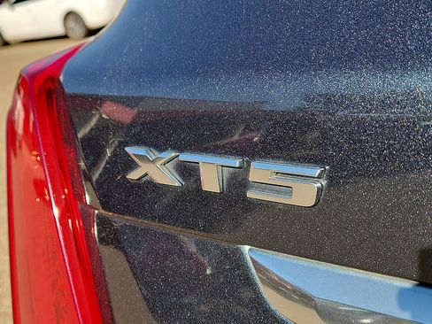 Used 2019 Cadillac XT5 Luxury image 8