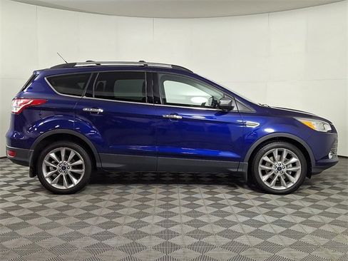 Used 2016 Ford Escape SE w/ SE Chrome Package image 10