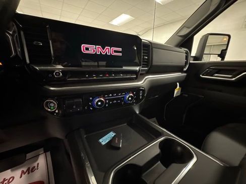 New 2026 GMC Sierra 2500 SLT image 16