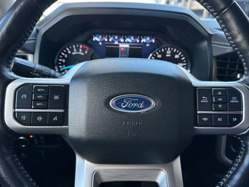 Used 2024 Ford Expedition Max XLT image 24