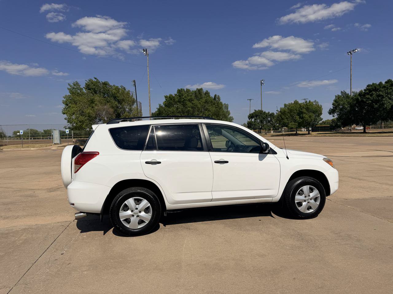 Used 2007 Toyota RAV4 2WD image 25