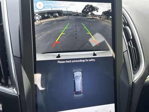 Used 2022 Ford Edge Titanium w/ Equipment Group 301A image 17