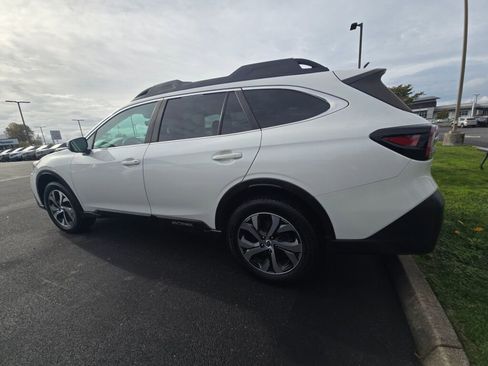 Used 2020 Subaru Outback Limited w/ Popular Package #2 image 9