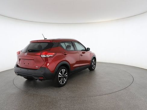Used 2020 Nissan Kicks SV image 17