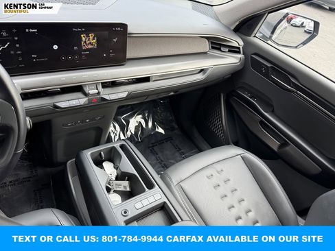 Used 2024 Kia EV9 Wind image 24