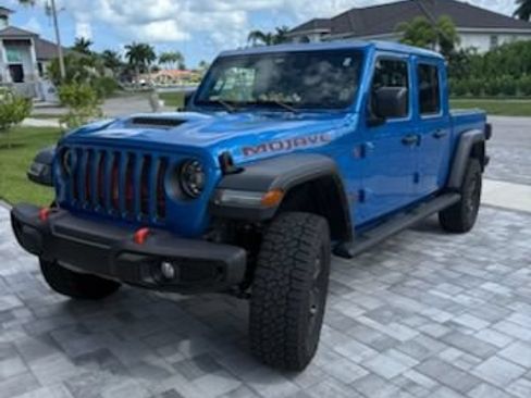 Used 2022 Jeep Gladiator Mojave w/ LED Lighting Group AWD/4WD image 3