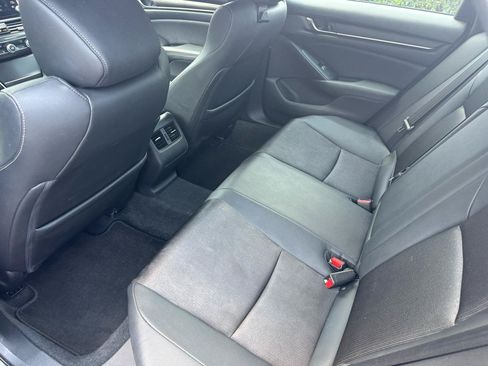 Used 2020 Honda Accord Sport image 15