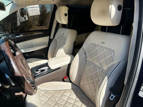 Used 2018 Mercedes-Benz GLS 550 4MATIC image 14