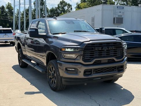 Used 2025 RAM 2500 Big Horn AWD/4WD image 4