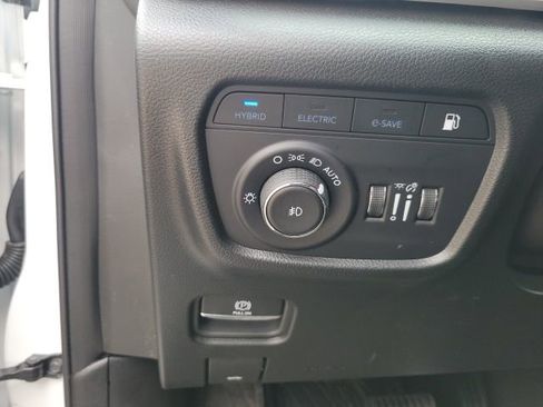 Used 2024 Jeep Grand Cherokee Limited 4xe w/ Luxury Tech Group II image 34