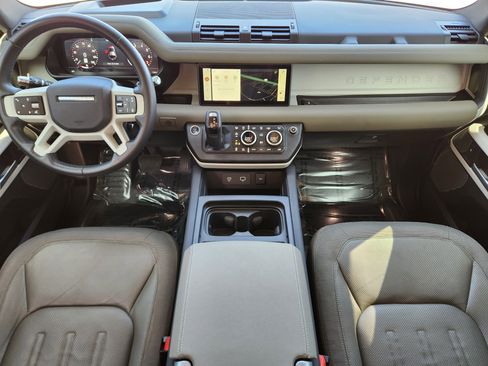 Used 2021 Land Rover Defender 110 SE image 24