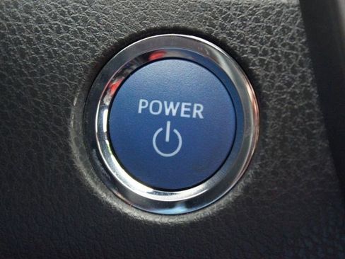 Used 2022 Toyota Camry XSE w/ Navigation Upgrade Package image 9