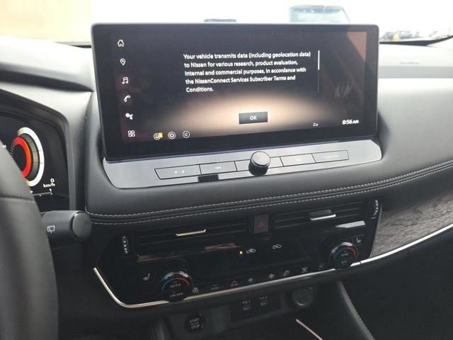 Used 2025 Nissan Rogue Platinum w/ Platinum Premium Package AWD/4WD image 7