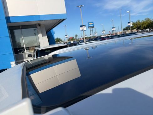 Used 2023 Chevrolet Tahoe Premier image 13