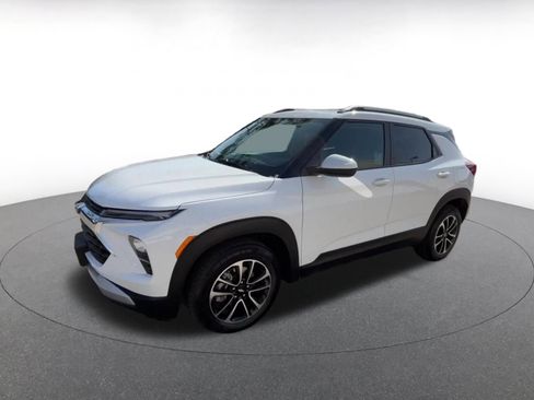 Used 2025 Chevrolet TrailBlazer LT image 8