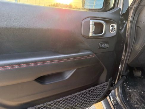 Used 2020 Jeep Gladiator Rubicon image 10