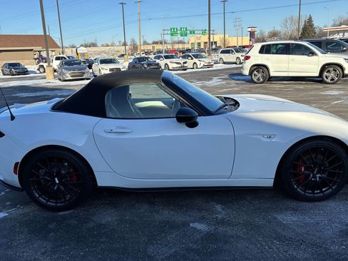 Used 2019 MAZDA MX-5 Miata Club w/ Brembo/BBS Package image 12