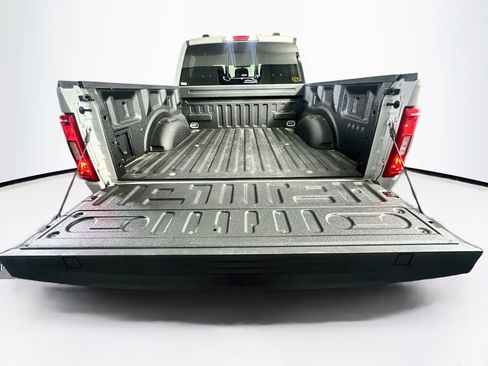 Used 2023 Ford F150 XLT w/ Equipment Group 302A High RWD image 29