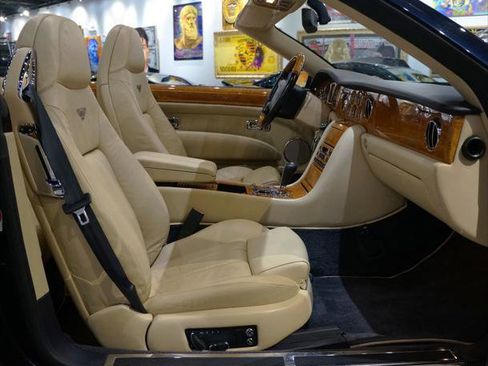 Used 2007 Bentley Azure image 16
