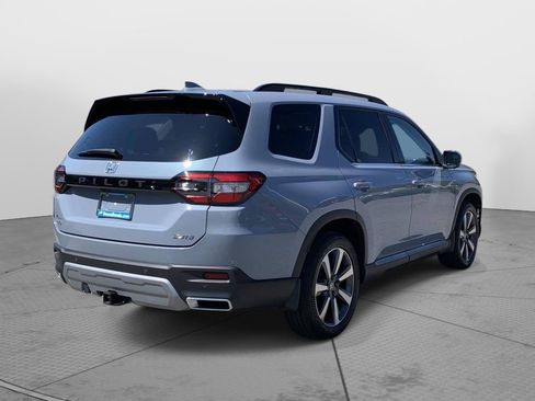 Certified 2023 Honda Pilot Elite image 3