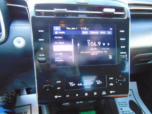 Used 2024 Hyundai Santa Cruz SEL image 18