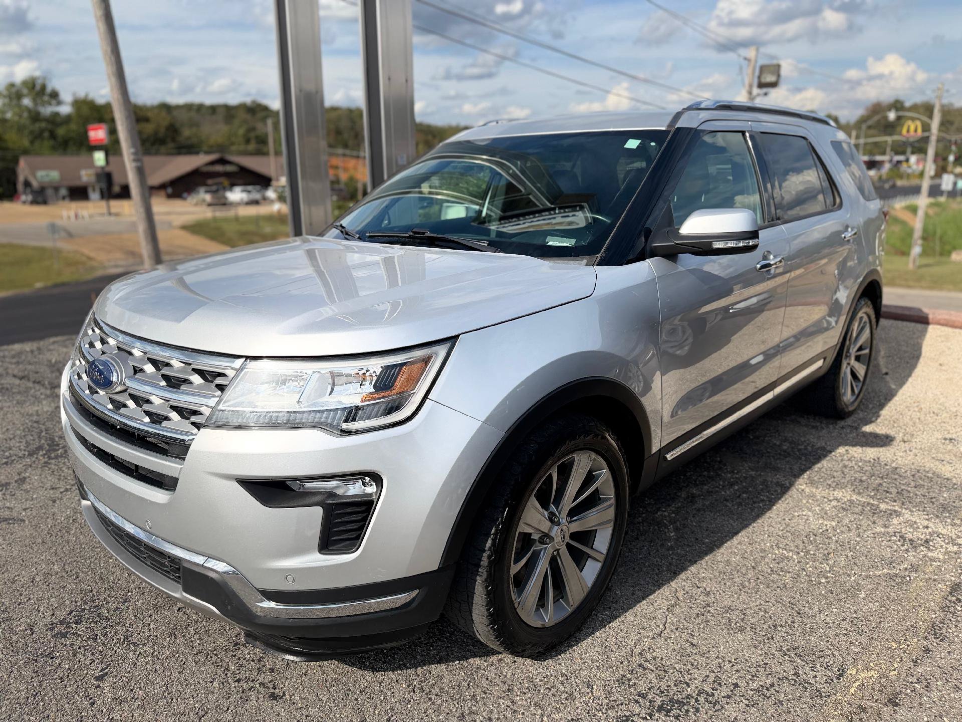 Used 2018 Ford Explorer Limited FWD image 5