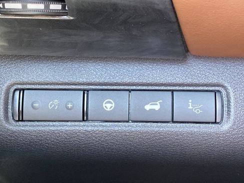New 2026 Nissan Pathfinder Platinum AWD/4WD image 15