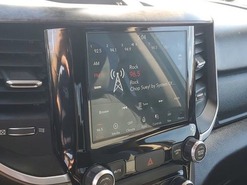 Used 2019 RAM 1500 Big Horn AWD/4WD image 16