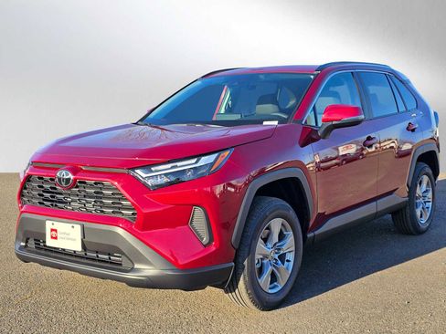Certified 2025 Toyota RAV4 XLE w/ Convenience Package image 8
