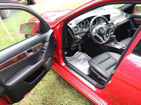 Used 2014 Mercedes-Benz C 300 4MATIC Sedan image 13