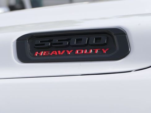 New 2025 RAM 5500 Tradesman w/ Max Tow Package AWD/4WD image 11