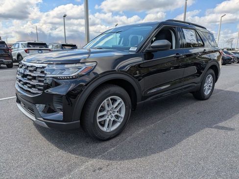 New 2026 Ford Explorer Active image 8