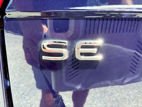 Certified 2022 Volkswagen Tiguan SE w/ Panoramic Sunroof Package image 31