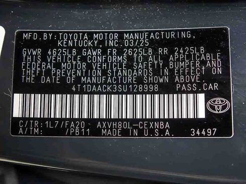 Used 2025 Toyota Camry LE FWD image 27