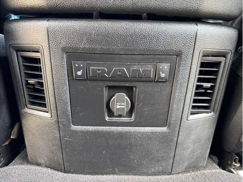 Used 2014 RAM 1500 Laramie w/ Convenience Group AWD/4WD image 27