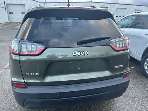 Used 2019 Jeep Cherokee Latitude Plus w/ Cold Weather Group image 7