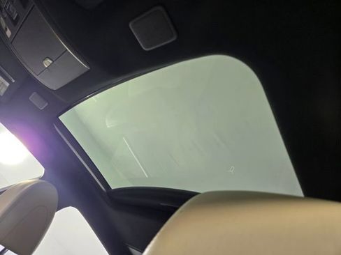 Used 2022 Lexus LS 500 AWD w/ Accessory Package (Z2) image 18