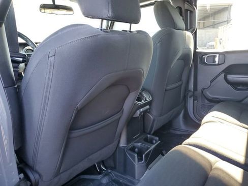 Used 2019 Jeep Wrangler Unlimited Sport S image 11