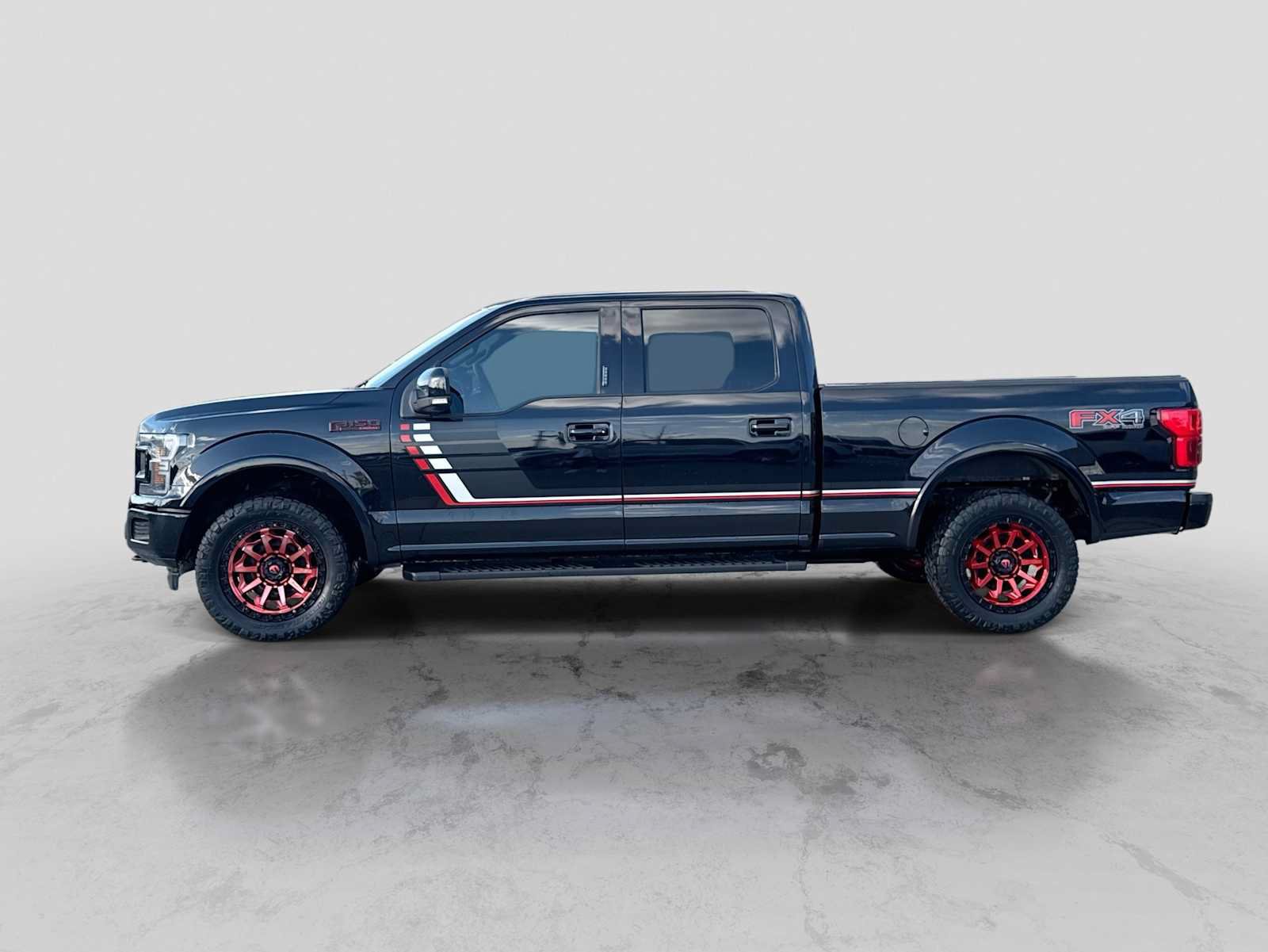Used 2018 Ford F150 Lariat w/ Equipment Group 502A Luxury AWD/4WD image 3