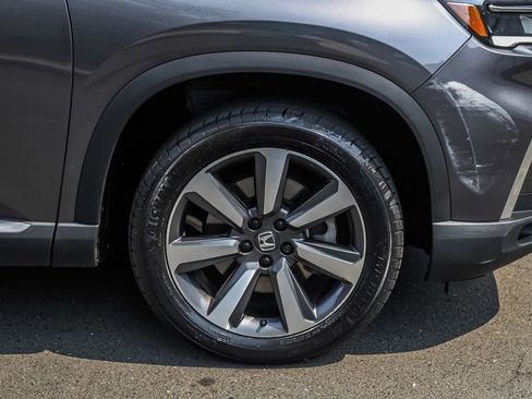 Used 2023 Honda Pilot Touring image 9