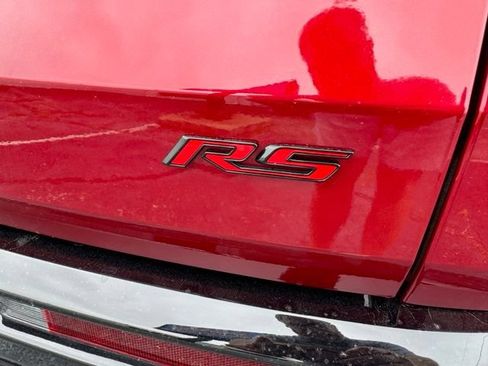 Used 2024 Chevrolet Traverse RS FWD image 7