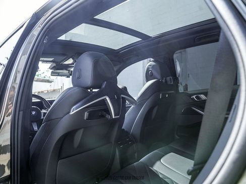 Used 2024 BMW X5 sDrive40i w/ M Sport Package RWD image 43