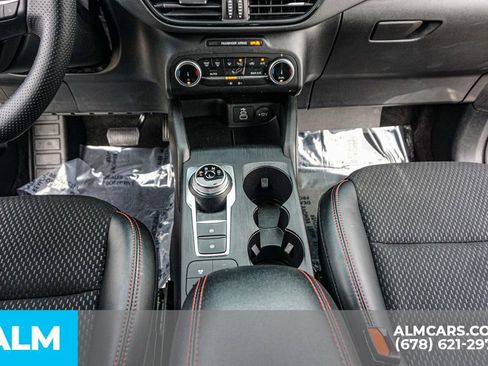 Used 2025 Ford Escape ST-Line image 40
