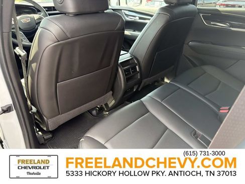 Used 2022 Cadillac XT5 Premium Luxury AWD/4WD image 17