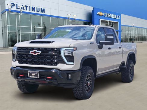 New 2026 Chevrolet Silverado 2500 ZR2 AWD/4WD image 2