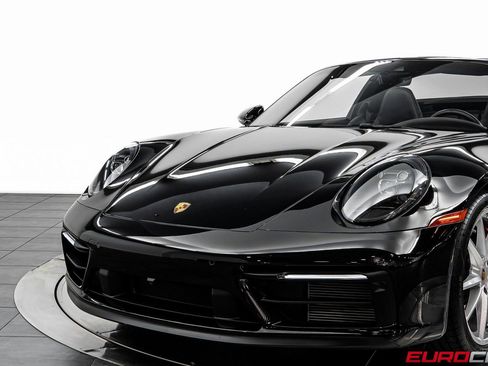 Used 2022 Porsche 911 Targa 4 GTS image 15