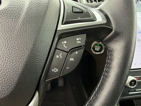 Used 2024 Ford Edge SEL w/ Convenience Package image 17