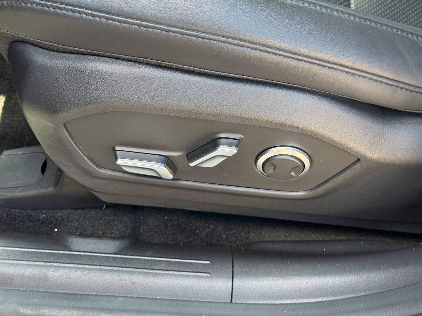 Used 2026 Hyundai Santa Fe SEL FWD image 22