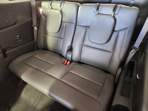 New 2026 Ford Explorer Active w/ Active Comfort Package image 15